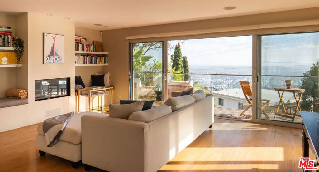 2158 Sunset Plaza Drive, Los Angeles, California 90069 home-pic-0