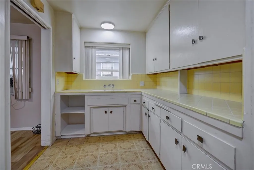 700 E Carson Street E 4, Long Beach, California 90807 home-pic-11