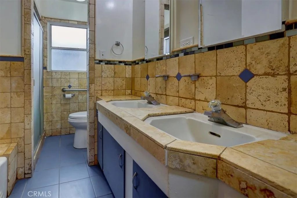 700 E Carson Street E 4, Long Beach, California 90807 home-pic-13