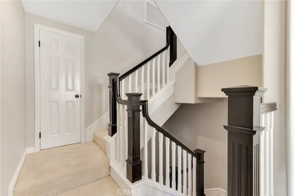 10866 Bluffside 5, Studio City, California 91604 home-pic-17