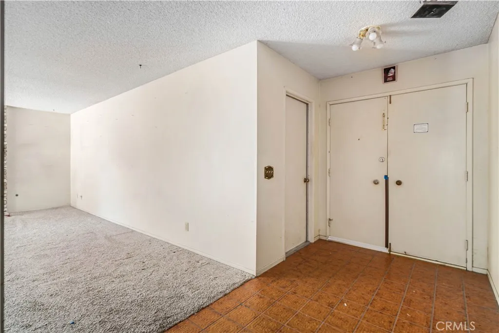 37618 Dalzell, Palmdale, California 93550 home-pic-4