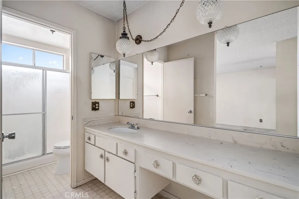 37618 Dalzell, Palmdale, California 93550 home-pic-15