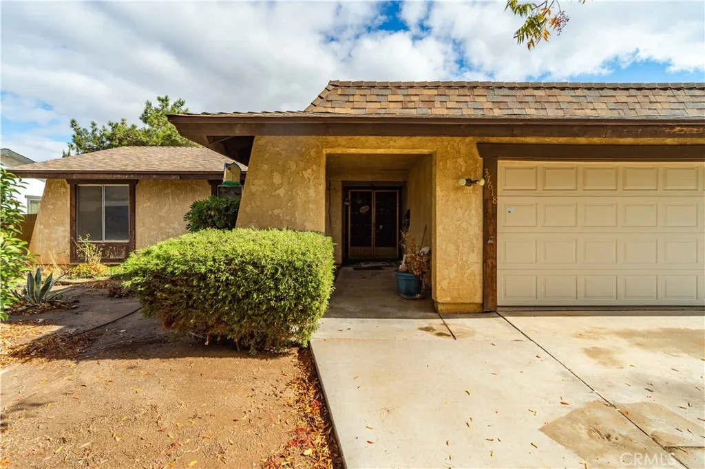 37618 Dalzell, Palmdale, California 93550 home-pic-3