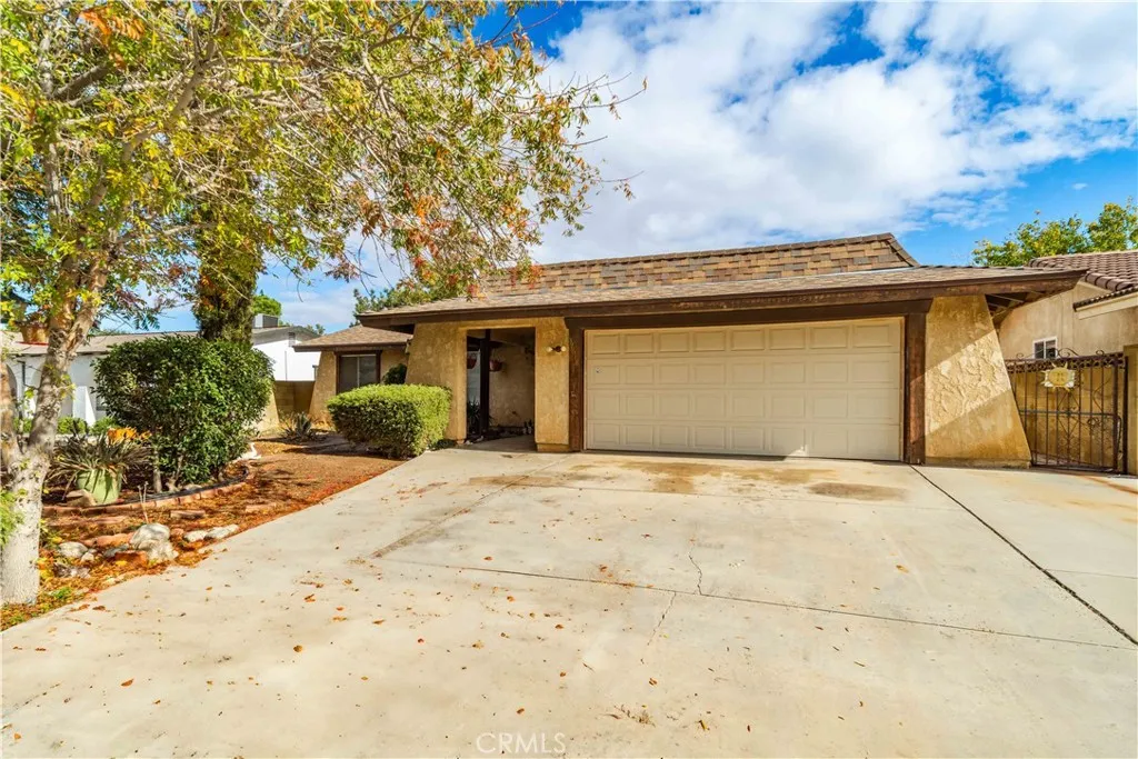 37618 Dalzell, Palmdale, California 93550 home-pic-2