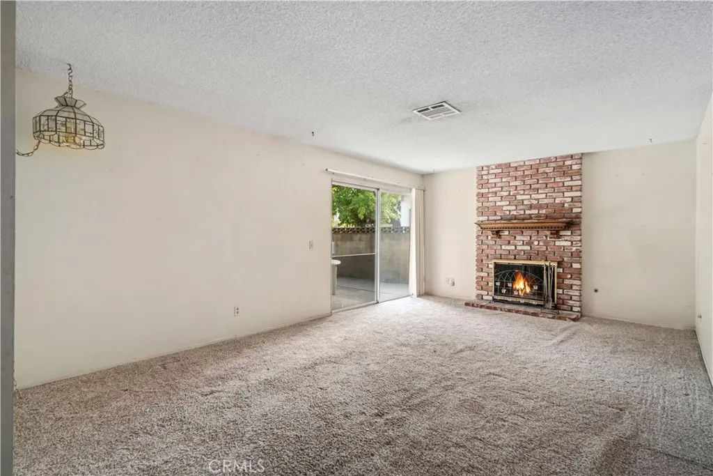 37618 Dalzell, Palmdale, California 93550 home-pic-5