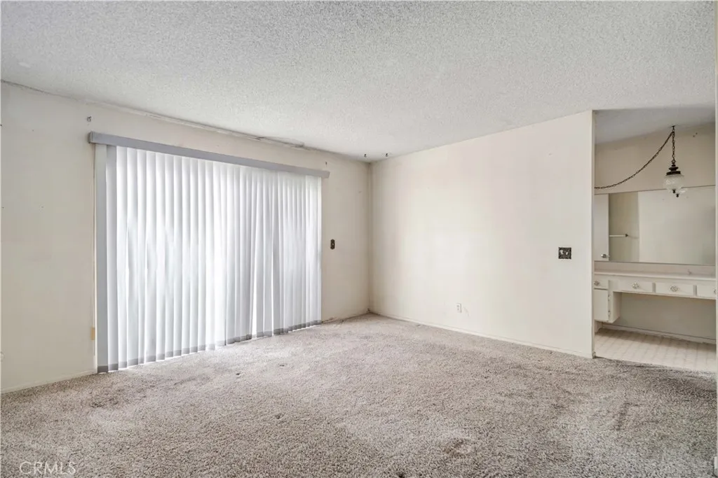 37618 Dalzell, Palmdale, California 93550 home-pic-14