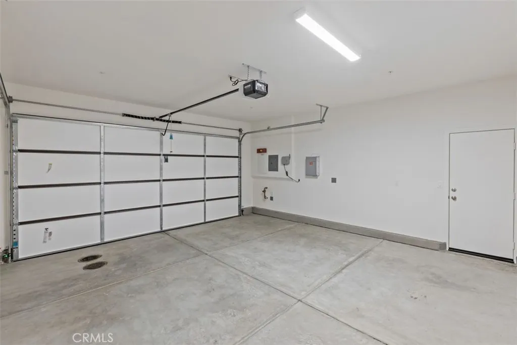 27341 Denali Court, Corona, California 92883 home-pic-15