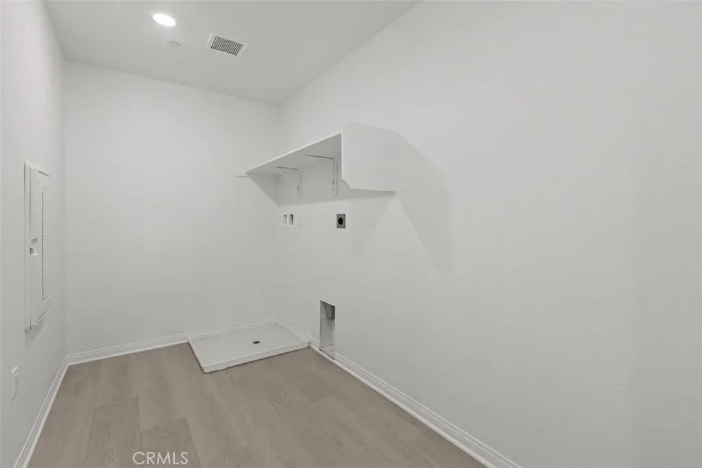 27341 Denali Court, Corona, California 92883 home-pic-9