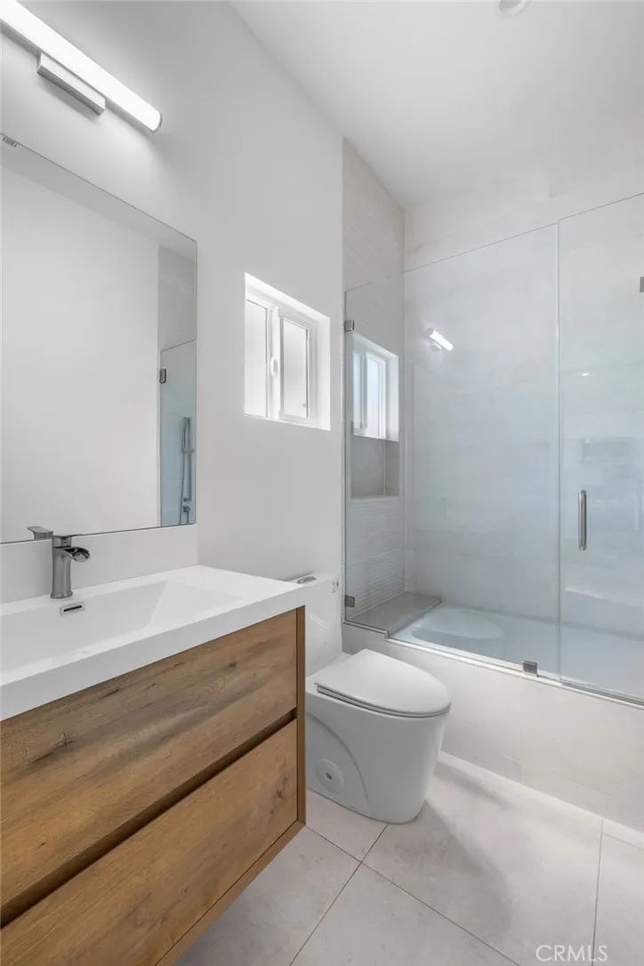 1504 N California, Burbank, California 91505 home-pic-37