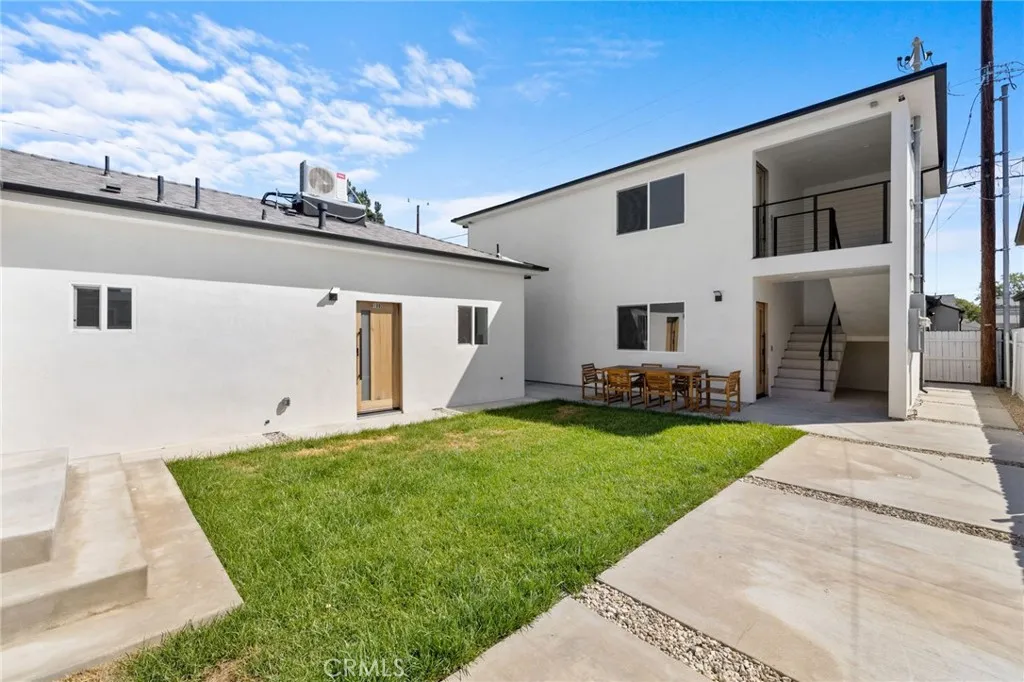1504 N California, Burbank, California 91505 home-pic-4