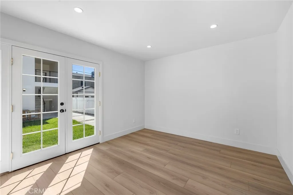 1504 N California, Burbank, California 91505 home-pic-25