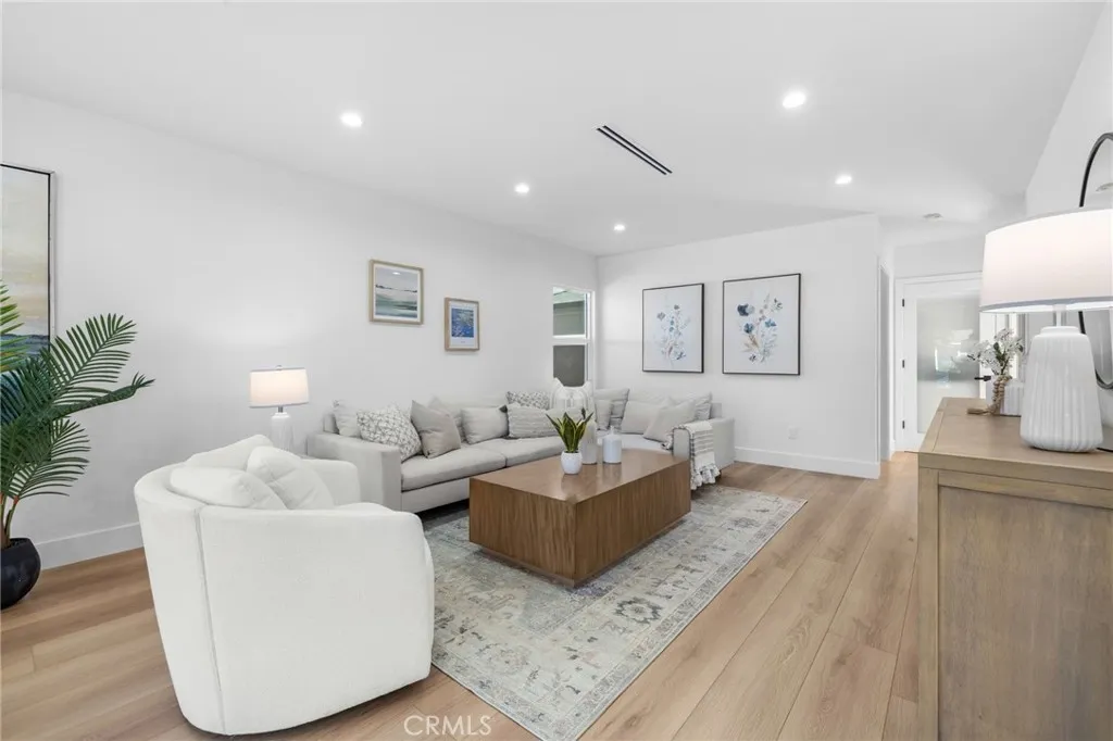1504 N California, Burbank, California 91505 home-pic-7