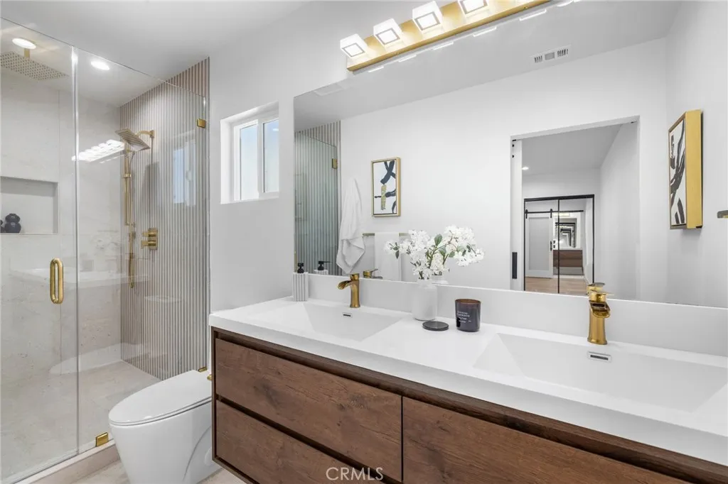 1504 N California, Burbank, California 91505 home-pic-18