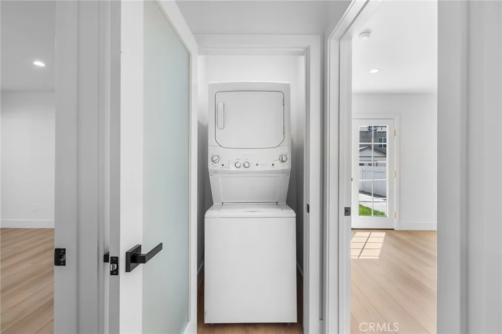 1504 N California, Burbank, California 91505 home-pic-29