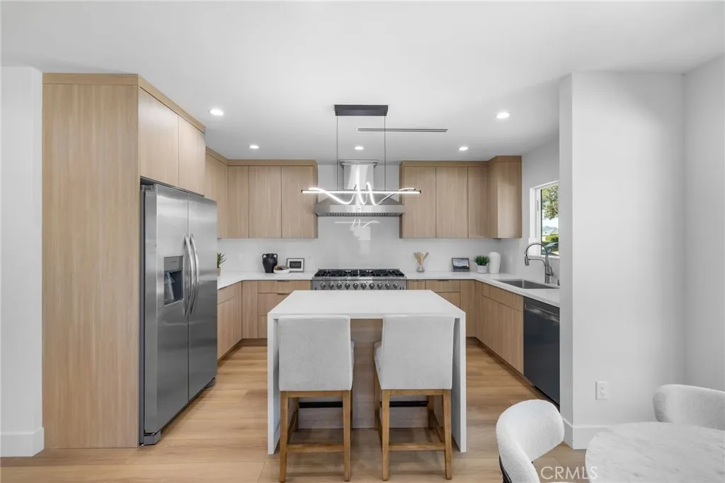 1504 N California, Burbank, California 91505 home-pic-11