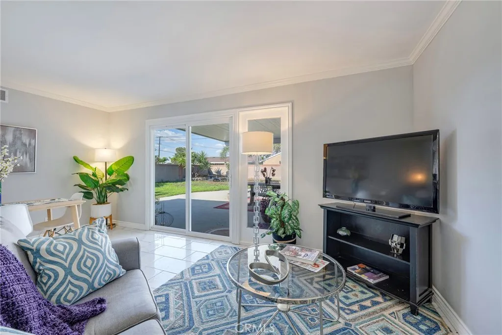 5511 Kanel, Cypress, California 90630 home-pic-17