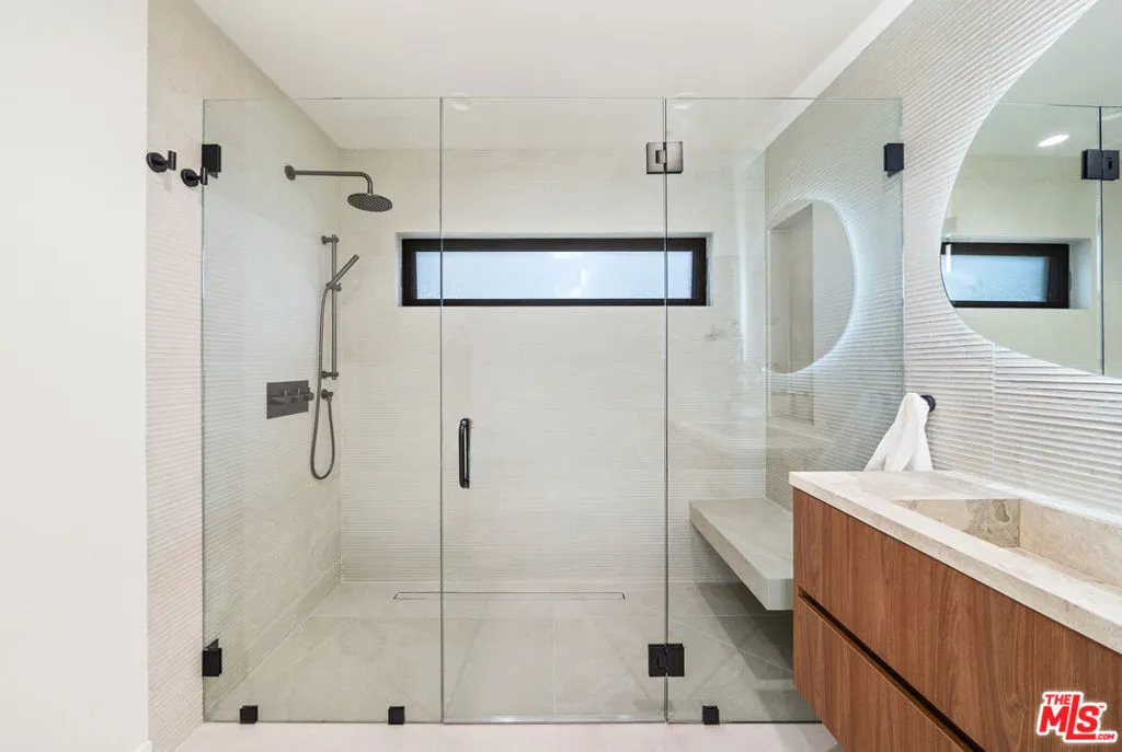 8982 Norma Place, West Hollywood, California 90069 home-pic-15