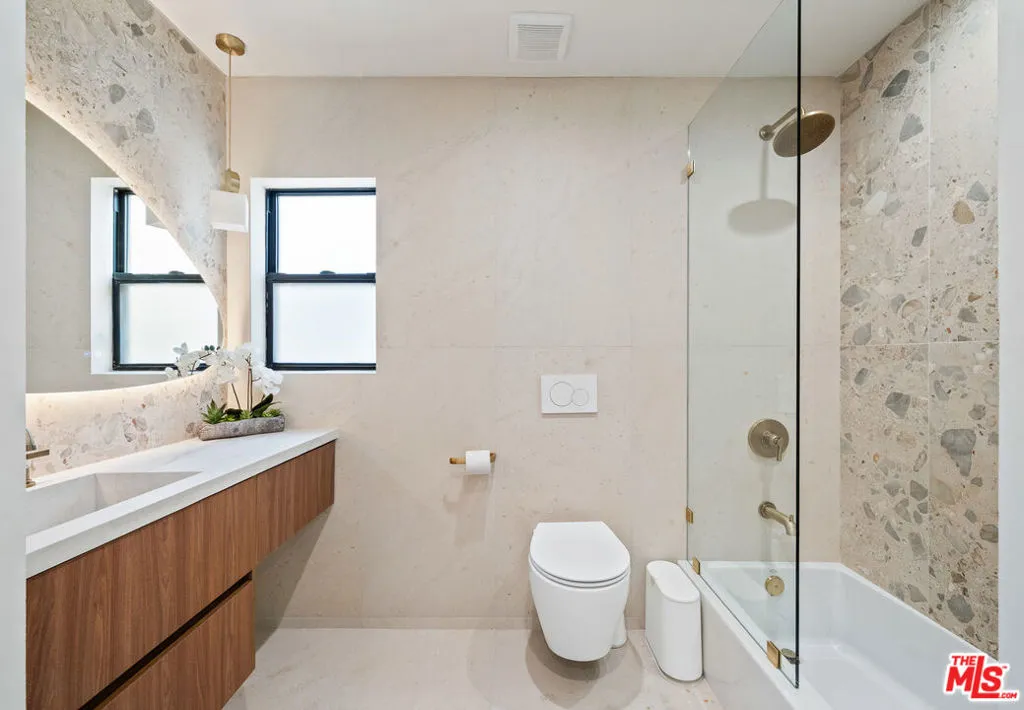 8982 Norma Place, West Hollywood, California 90069 home-pic-18