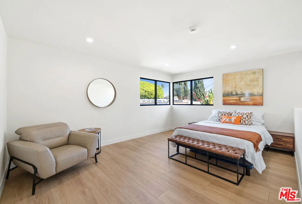 8982 Norma Place, West Hollywood, California 90069 home-pic-30