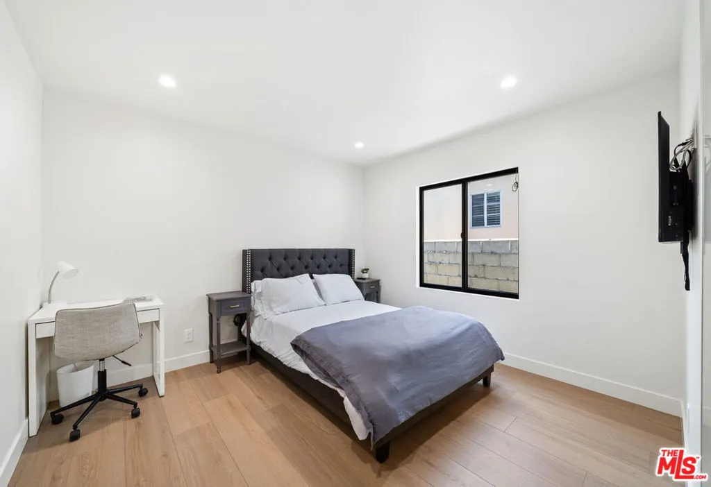 8982 Norma Place, West Hollywood, California 90069 home-pic-20