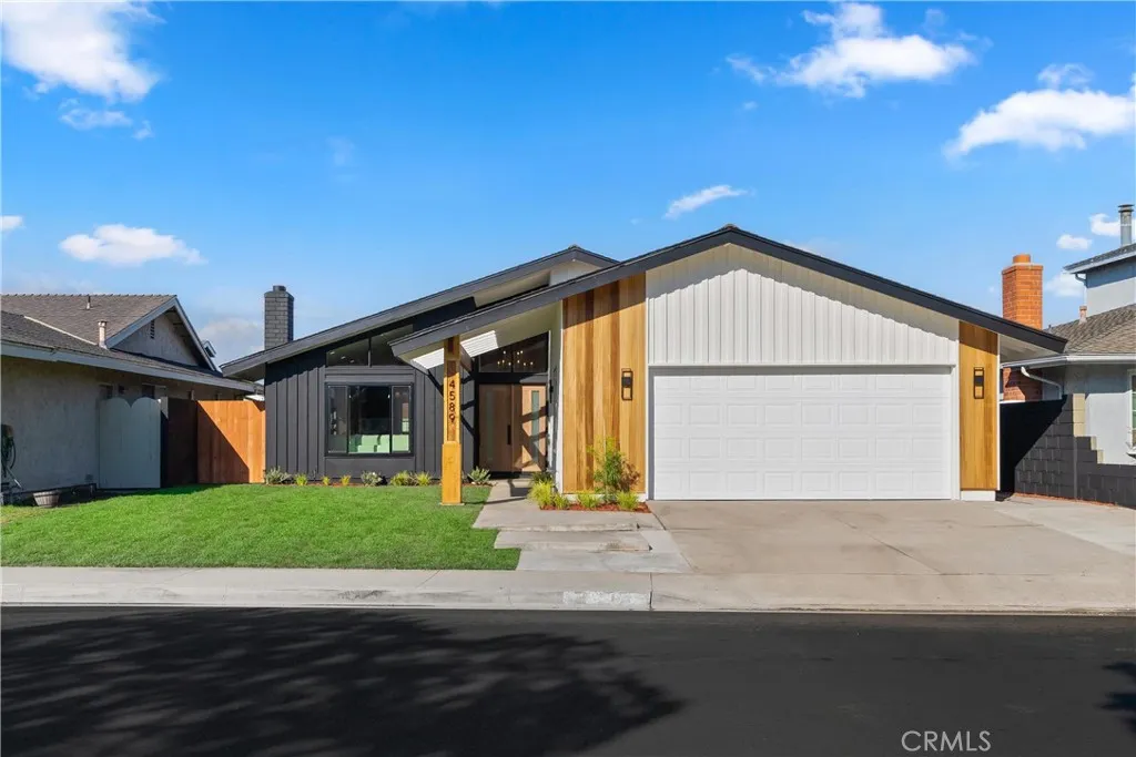 4589 Almond Avenue, Seal Beach, California 90740 home-pic-0