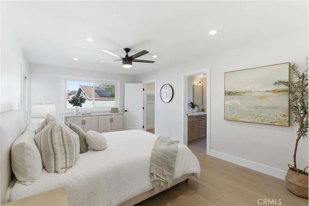 4589 Almond Avenue, Seal Beach, California 90740 home-pic-11