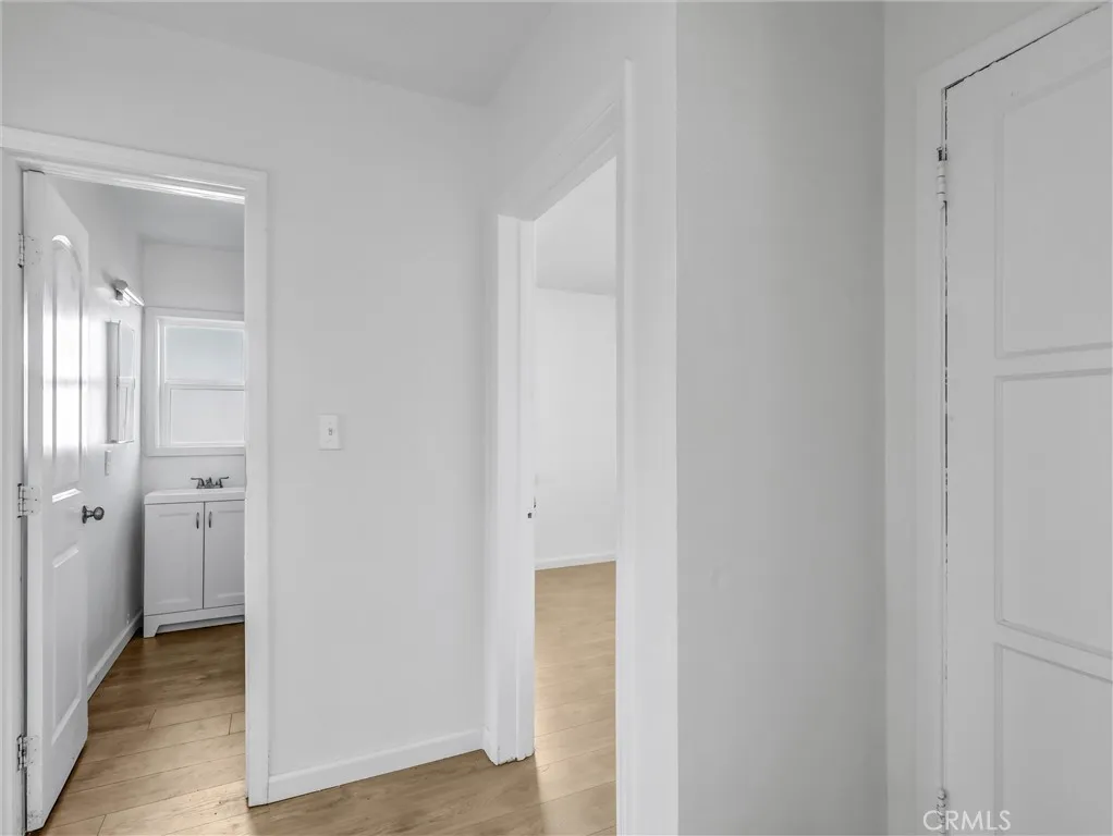 639 E 105th, Los Angeles, California 90002 home-pic-11