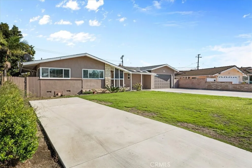 11142 Yana Dr, Garden Grove, California 92841 home-pic-3