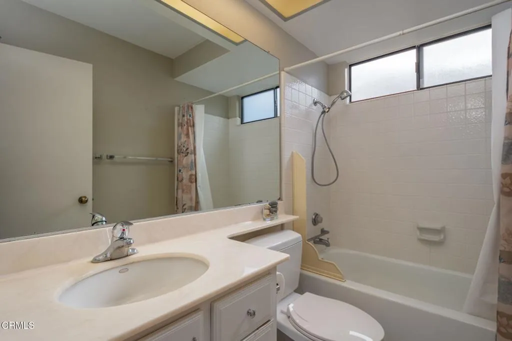 2363 Seagull Avenue, Ventura, California 93003 home-pic-11