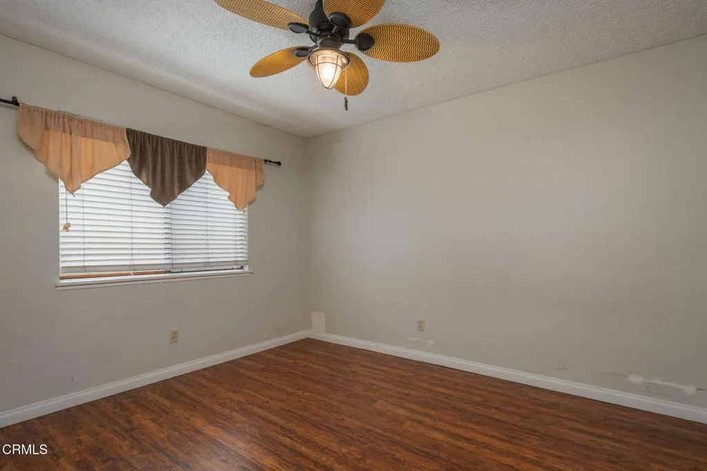 2363 Seagull Avenue, Ventura, California 93003 home-pic-25