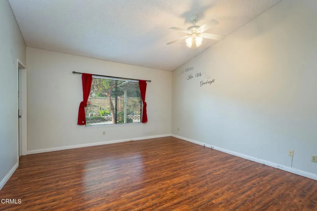 2363 Seagull Avenue, Ventura, California 93003 home-pic-20