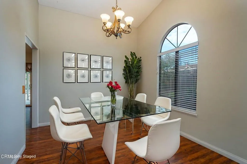 2363 Seagull Avenue, Ventura, California 93003 home-pic-2