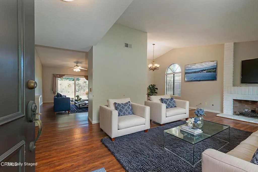 2363 Seagull Avenue, Ventura, California 93003 home-pic-3