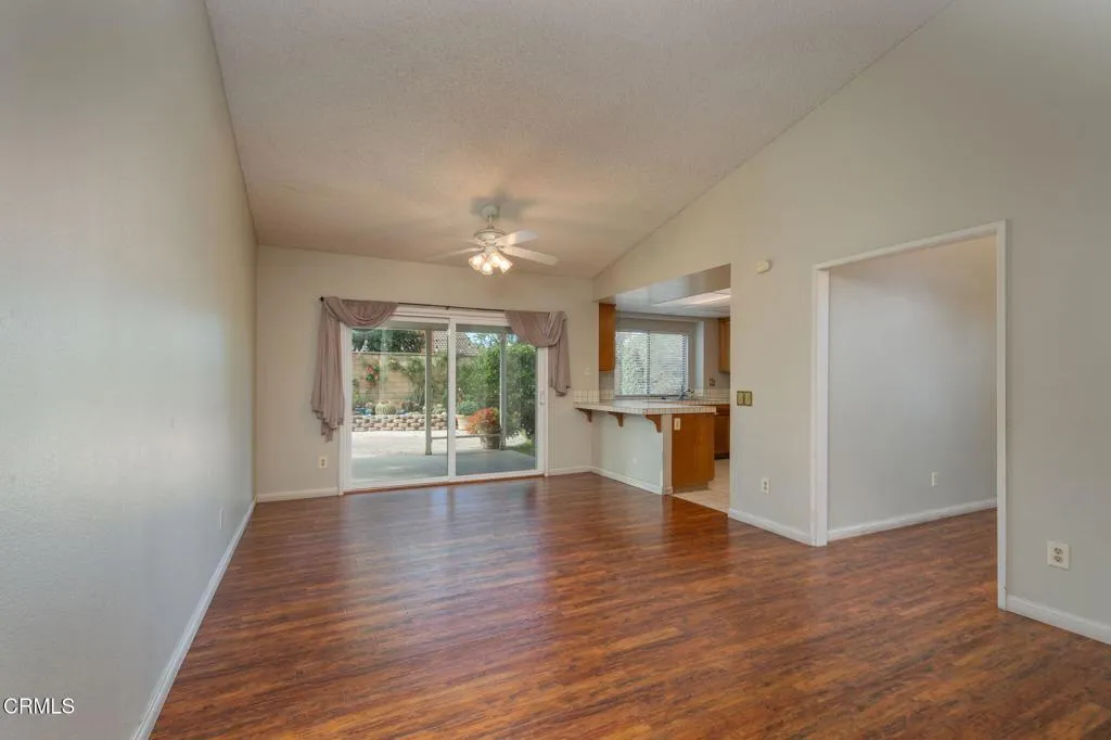 2363 Seagull Avenue, Ventura, California 93003 home-pic-18