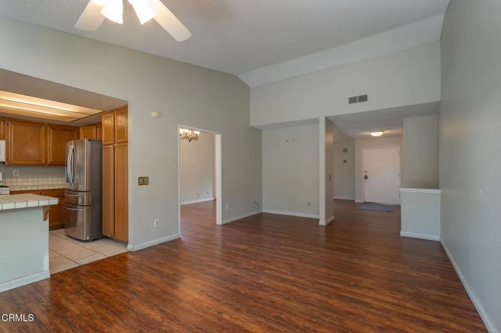 2363 Seagull Avenue, Ventura, California 93003 home-pic-19