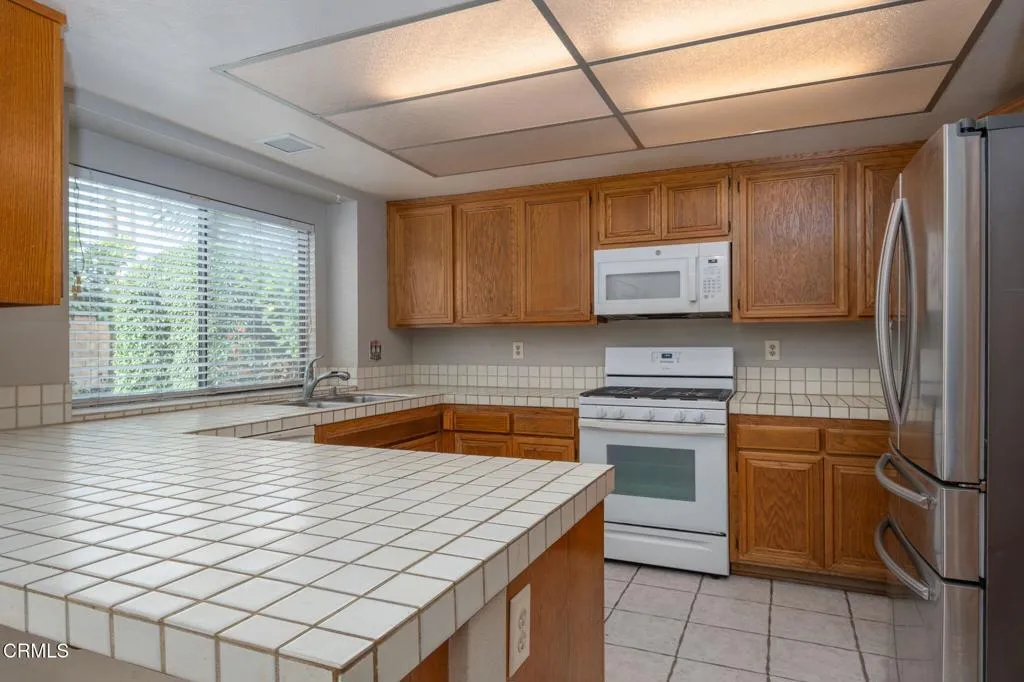 2363 Seagull Avenue, Ventura, California 93003 home-pic-5