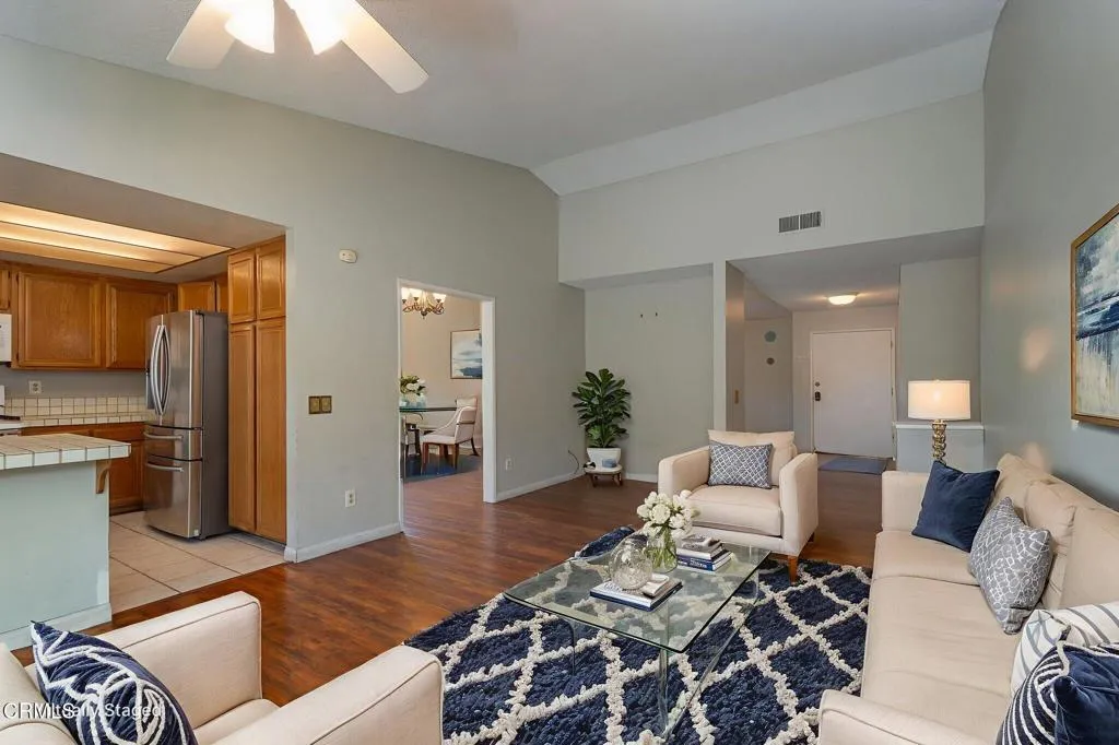 2363 Seagull Avenue, Ventura, California 93003 home-pic-4