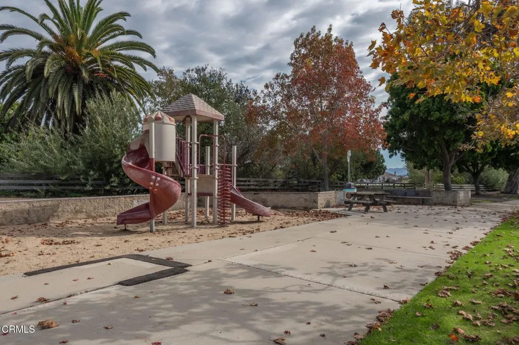 2363 Seagull Avenue, Ventura, California 93003 home-pic-39