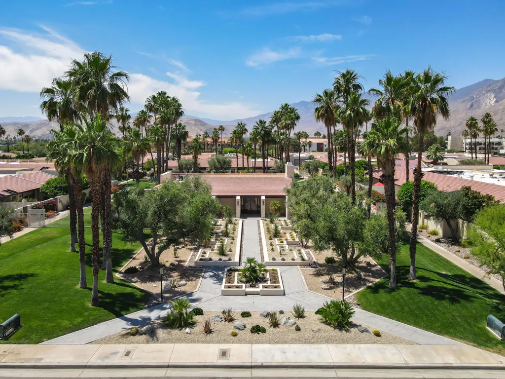 1384 E Andreas Road, Palm Springs, California 92262 home-pic-40