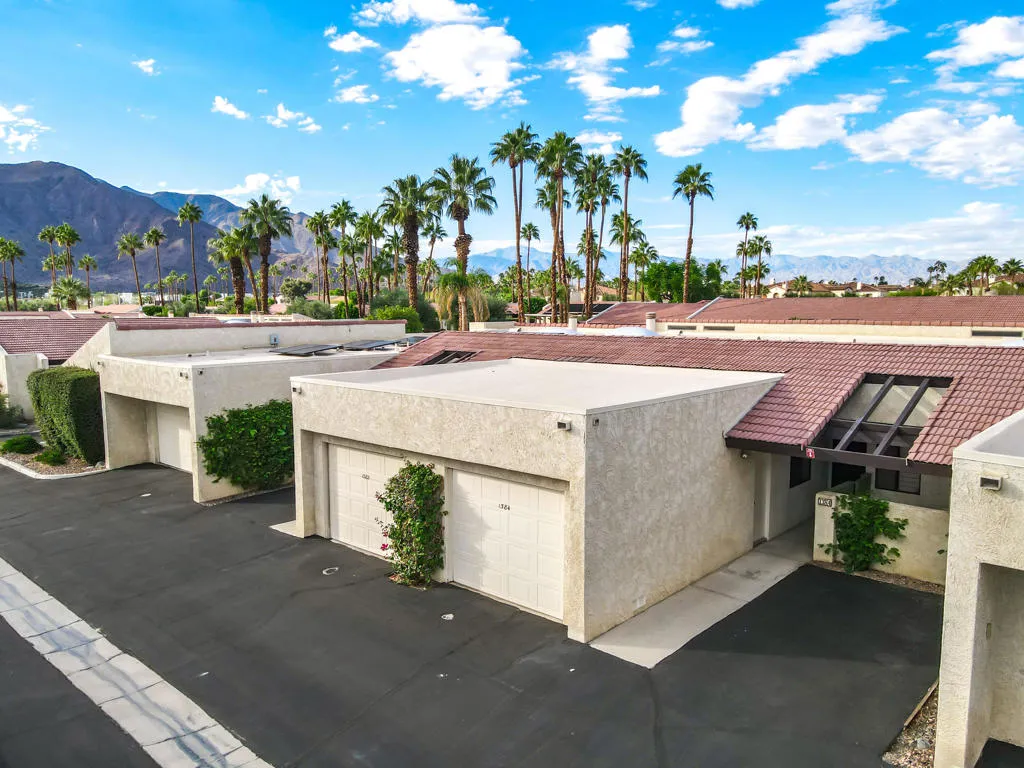 1384 E Andreas Road, Palm Springs, California 92262 home-pic-34