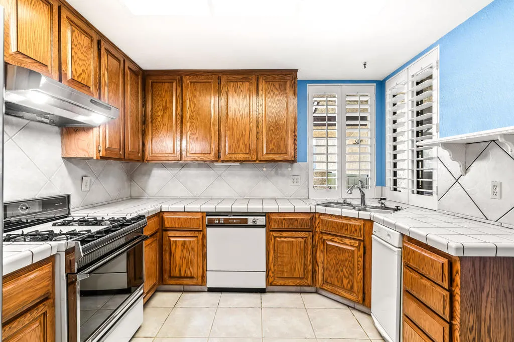 1384 E Andreas Road, Palm Springs, California 92262 home-pic-20