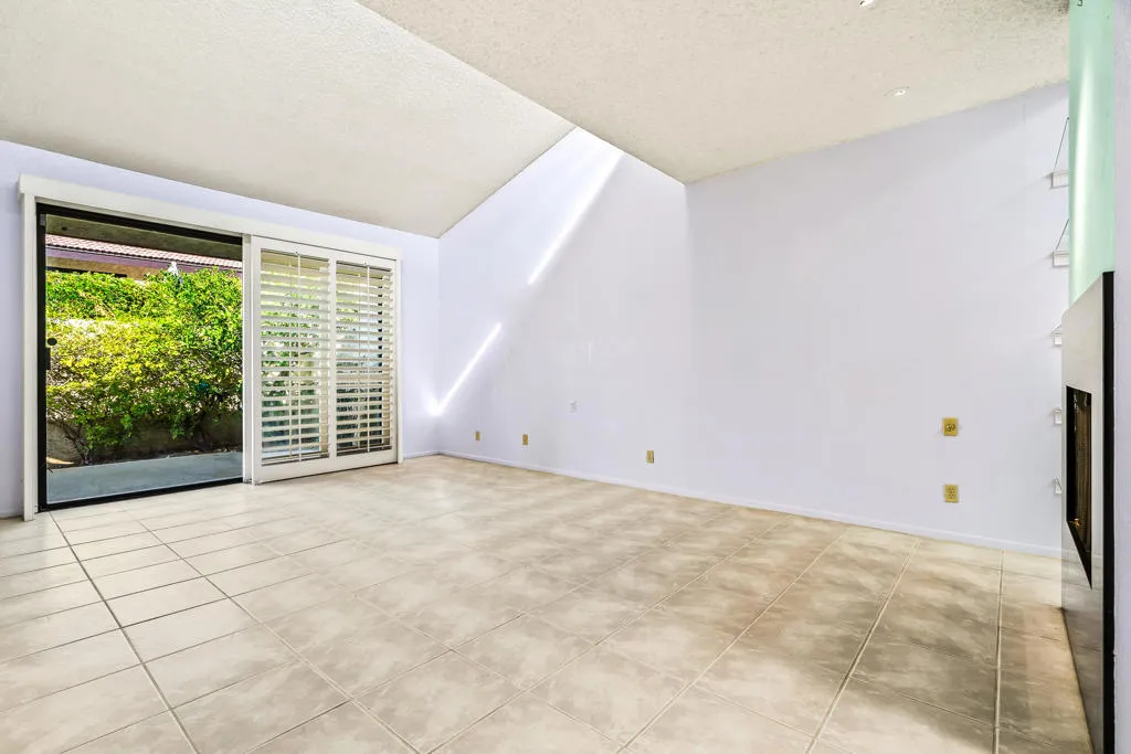 1384 E Andreas Road, Palm Springs, California 92262 home-pic-10