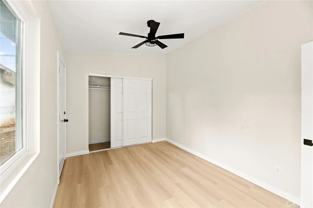 300 Diana, Perris, California 92570 home-pic-11