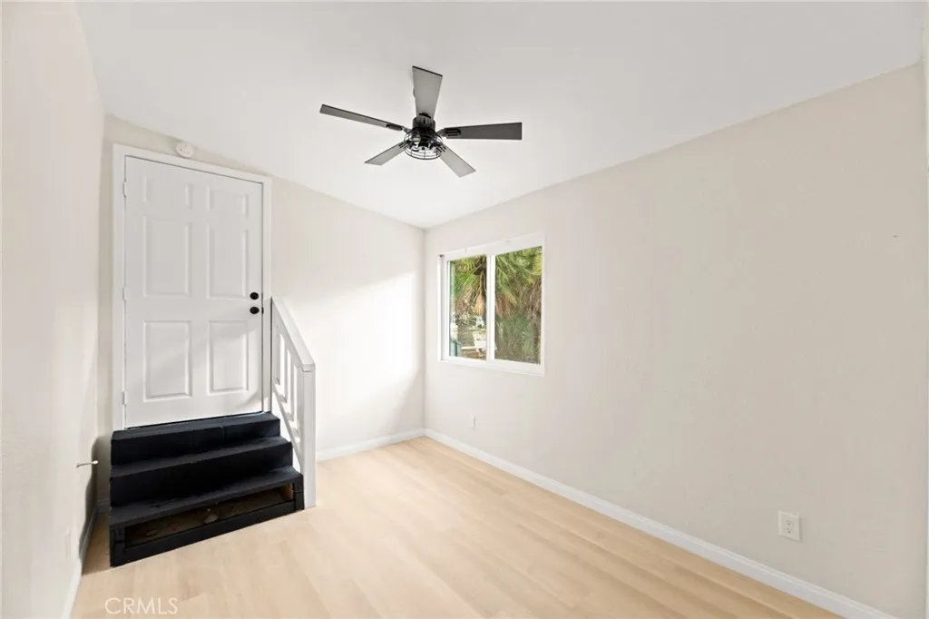 300 Diana, Perris, California 92570 home-pic-12