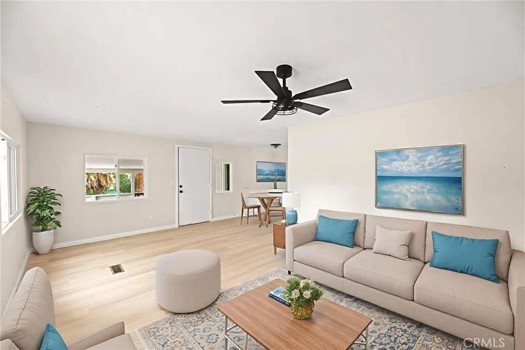 300 Diana, Perris, California 92570 home-pic-6