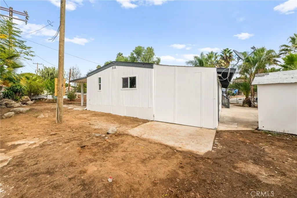300 Diana, Perris, California 92570 home-pic-31