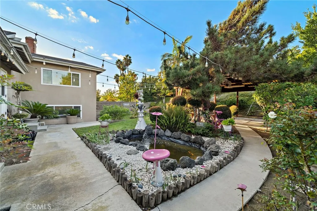 2017 Sunset, Fullerton, California 92833 home-pic-27