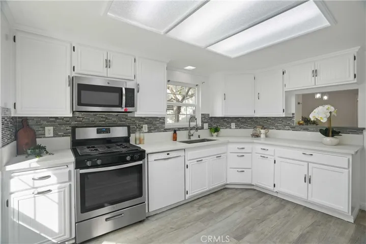 19829 Terri Drive, Canyon Country, California 91351