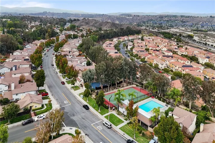19829 Terri Drive, Canyon Country, California 91351