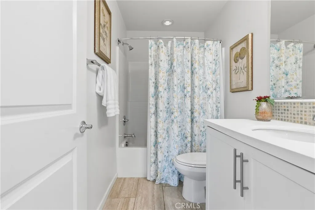 33 Hoya Street, Rancho Mission Viejo, California 92694 home-pic-16